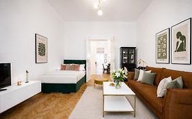 Native Apartments Dietla 71
